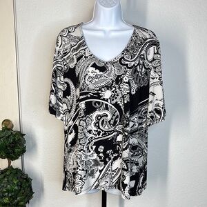 Liz Claiborne Black and White Paisley Blouse